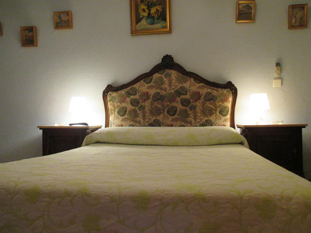 Hostal Pradillo Мостолес Екстер'єр фото