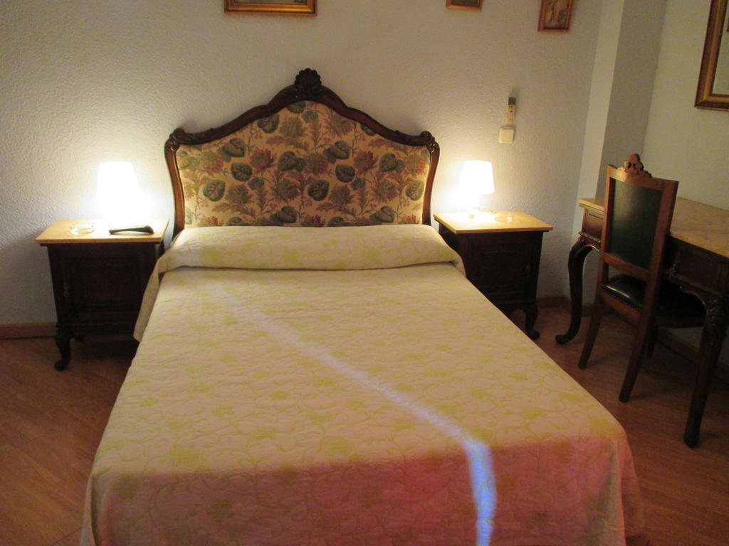 Hostal Pradillo Мостолес Номер фото