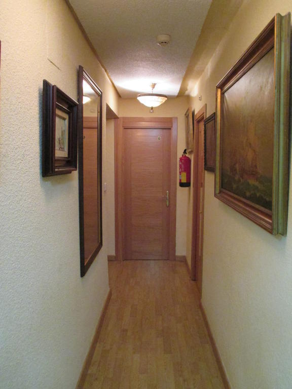 Hostal Pradillo Мостолес Екстер'єр фото