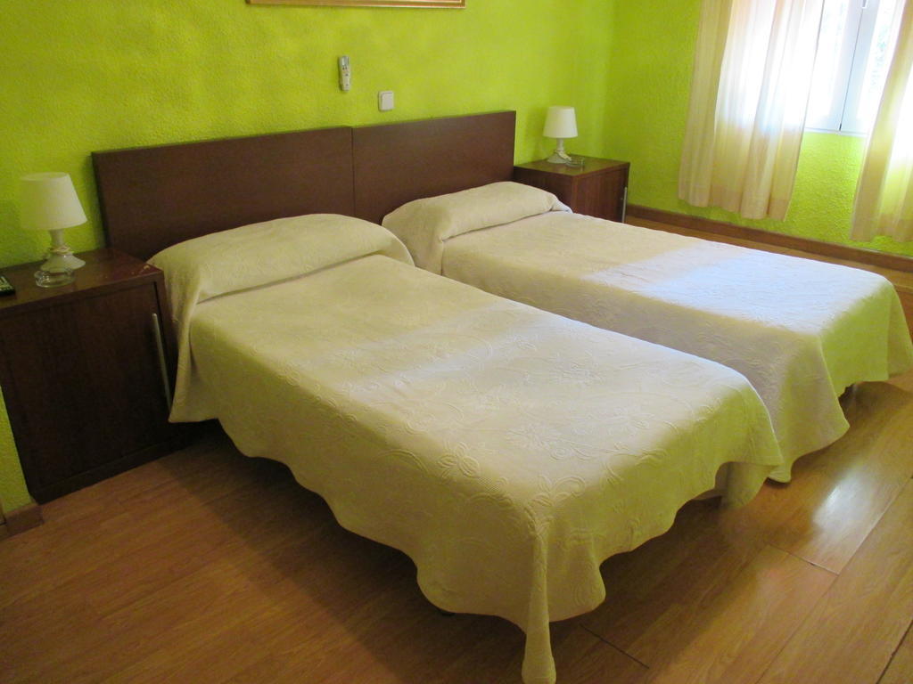Hostal Pradillo Мостолес Екстер'єр фото